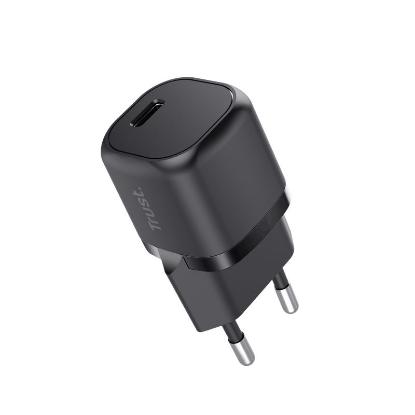Kućni punjač TRUST Maxo, USB-C, 20W, crni