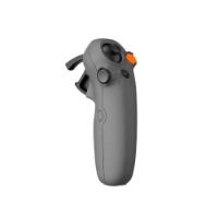 Dron DJI Avata 2 Fly More Combo (Single Battery), FPV Goggles 3, RC Motion 3, 4K kamera, gimbal, vrijeme leta do 23 min, jedna baterija, sivi