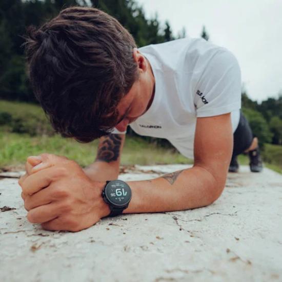 Pametna ura SUUNTO Race All Black, 1,43" AMOLED, GPS, črni