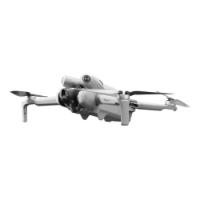 Dron DJI Mini 4 Pro, 4K kamera, 3-axis gimbal, vreme leta do 34min, daljinski upravljač, beli