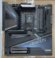 RABLJENI - Matična ploča GIGABYTE Z790 Aorus Extreme, Intel Z790, DDR5, E-ATX, s. 1700
