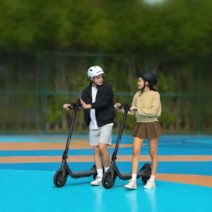 Električni skiro XIAOMI Electric Scooter 4 Lite (2nd Gen), autonomija do 25km, hitrost 25km/h, kolesa 10˝