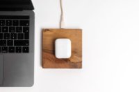 Brezžični polnilec TREED Dark Walnut Qi, 15W, MagSafe