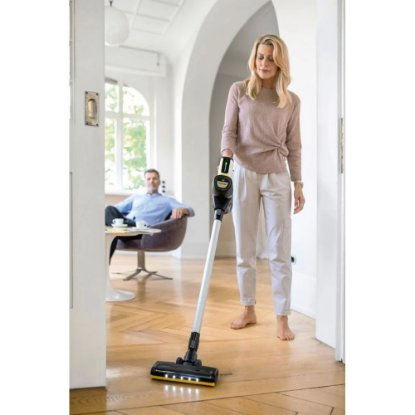 sesalnik KARCHER VC 7 Cordless yourMax, 25,2 V, 60min, 800ml, palčni, beli
