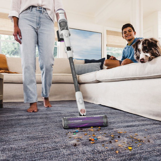 sesalnik SHARK IW1611EU Detect Pro, 240W, palčni, bežični, beli