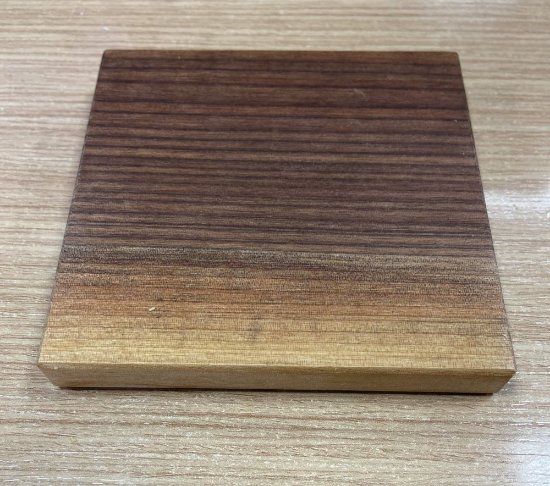 OPEN BOX - Bežični punjač TREED Dark Walnut Qi, 15W, MagSafe