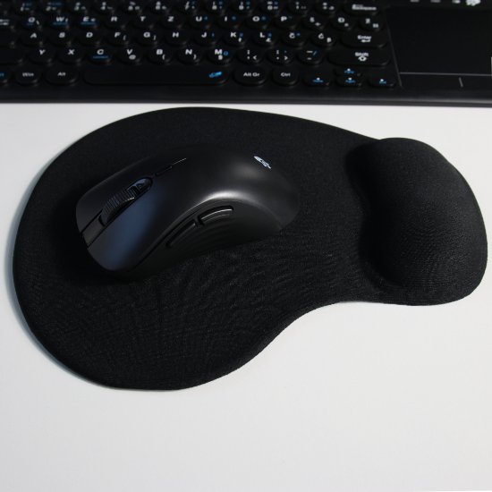 Podloga za miško OCTIO OMP01 ERGO, s osloncem za zapešće, črna