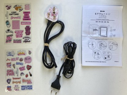 RABLJENI - Hladnjak za kozmetiku STYLPRO Beauty Fridge, 4l, crni