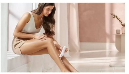 Epilator PHILIPS BRE740/90, brezžičen, 12 nastavkov, bel