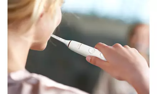 Električna zobna ščetka PHILIPS HX9911/94, sonična, bela