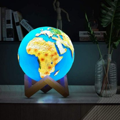 Namizna svetilka MIKAMAX Earth Lamp, USB
