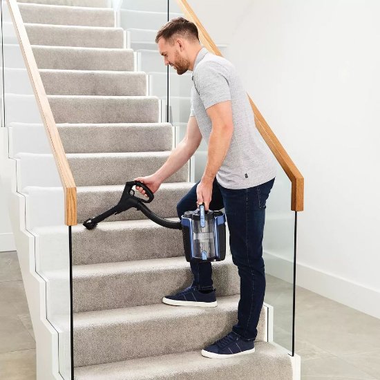 sesalnik SHARK ICZ300EUT DuoClean+PowerFins, 28.8 V, 0,6l, bežični, palčni, Anti Hair Wrap, črno-modri