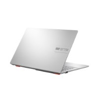 ASUS Vivobook Go 15 E1504FA-NJ1475 / Ryzen 5 7520U, 16GB, 1TB SSD, AMD Radeon Graphics, 15.6" FHD IPS, brez OS, srebrni