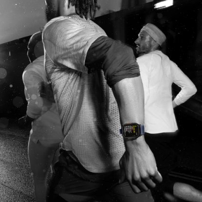 Pametna ura APPLE Watch Ultra2 v2 Cellular, 49mm Natural Titanium Case with Navy Ocean Band