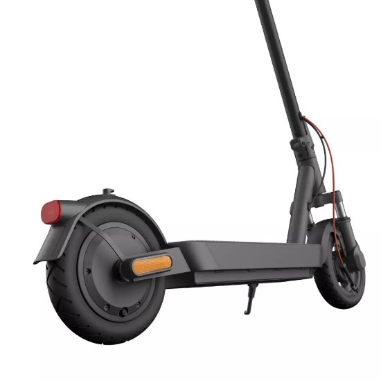 Električni skiro XIAOMI Electric Scooter 5, autonomija do 60km, hitrost 25km/h, kolesa 10˝
