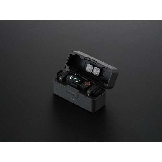 DJI Mic 3 mikrofon (2 oddajnika + 1 sprejemnik + polnilna torbica), brezžični, črni