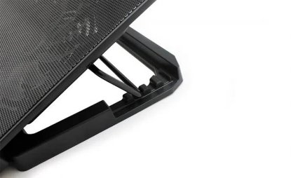 Hlajenje za prenosni računalnik SBOX CP-101, do 15,6", črno