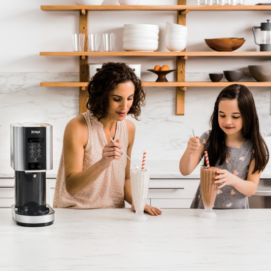 Aparat za sladoled in hladni desert NINJA NC300EU, 800 W, 0,5 l, črn