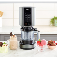 Aparat za sladoled in hladni desert NINJA NC300EU, 800 W, 0,5 l, črn