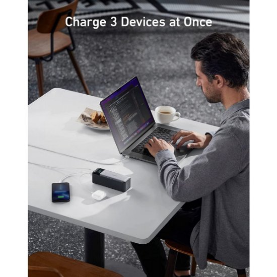 Mobilni USB polnilec ANKER PowerCore 737 140W, 24000 mAh, 3xUSB, črni