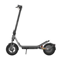 Električni skiro XIAOMI Electric Scooter 6 GL, doseg do 45 km, hitrost 45 km/h, kolesa 12˝