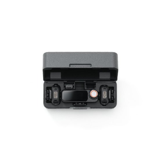Slika DJI Mic 3 mikrofon (2 oddajnika + 1 sprejemnik + polnilna torbica), brezžični, črni