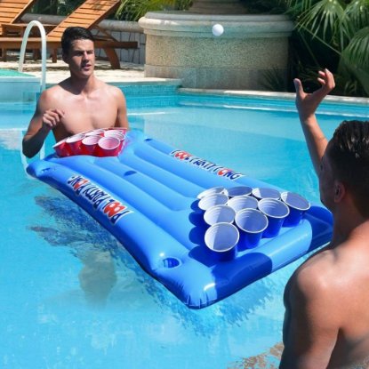 Društvena igra MIKAMAX Inflatable Beerpong