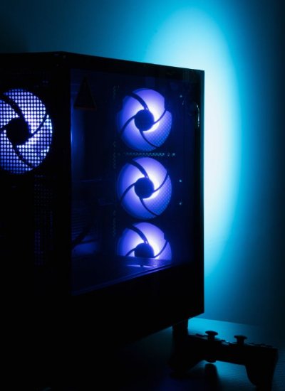 Računalo EPOCH Triton / Core Ultra 5 245K, 32GB DDR5, 2TB SSD NVMe, nVidia GeForce RTX 5060 Ti 16GB, WiFi, Windows 11, crno