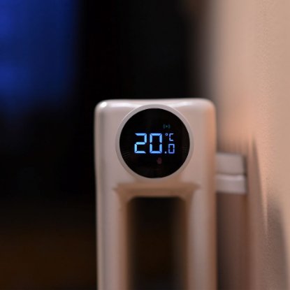 Pametni radijatorski termostat AQARA Radiator Thermostat E1, display, bijeli
