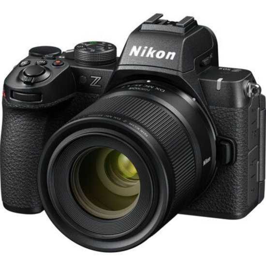 Objektiv NIKON Z DX 35mm f/1.7 Macro, 35mm, f/1.7, Z-mount, 52mm navoj filter, 8 elemenata u 7 grupa, maksimalno povećanje 1:1.5