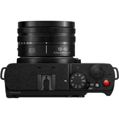 Digitalni fotoaparat PANASONIC Lumix DC-S9 + Lumix S 18-40mm f/4.5-6.3, 24,2 Mp, 6K, crni