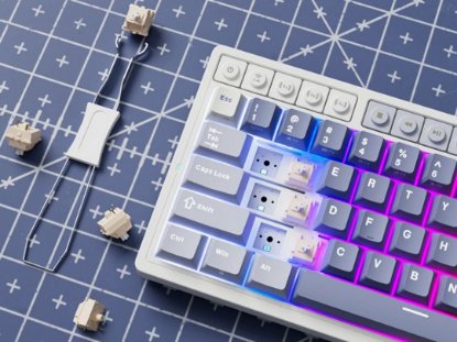 Tipkovnica ROYAL KLUDGE M65, mehanička, Cream switch, bežična, US layout, Ocean Blue