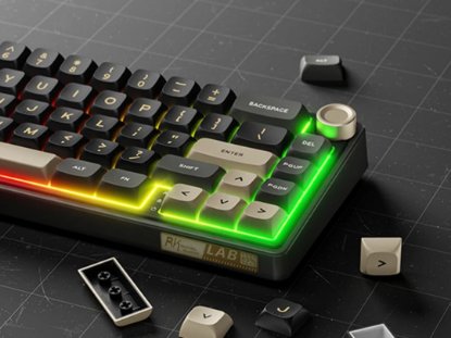 Tipkovnica ROYAL KLUDGE R65, mehanička, Brown switch, žična, US layout, Phantom